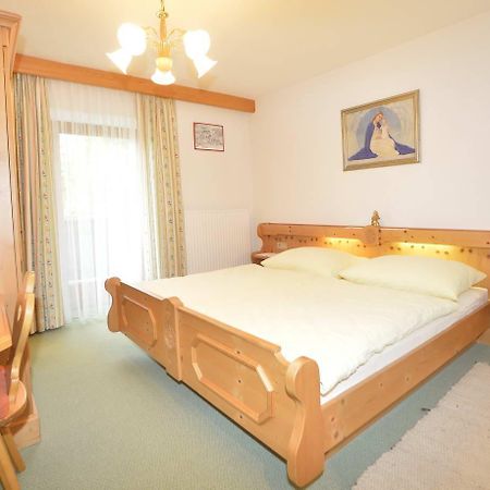 Ferienwohnung Fischerhof 로이타쉬 외부 사진