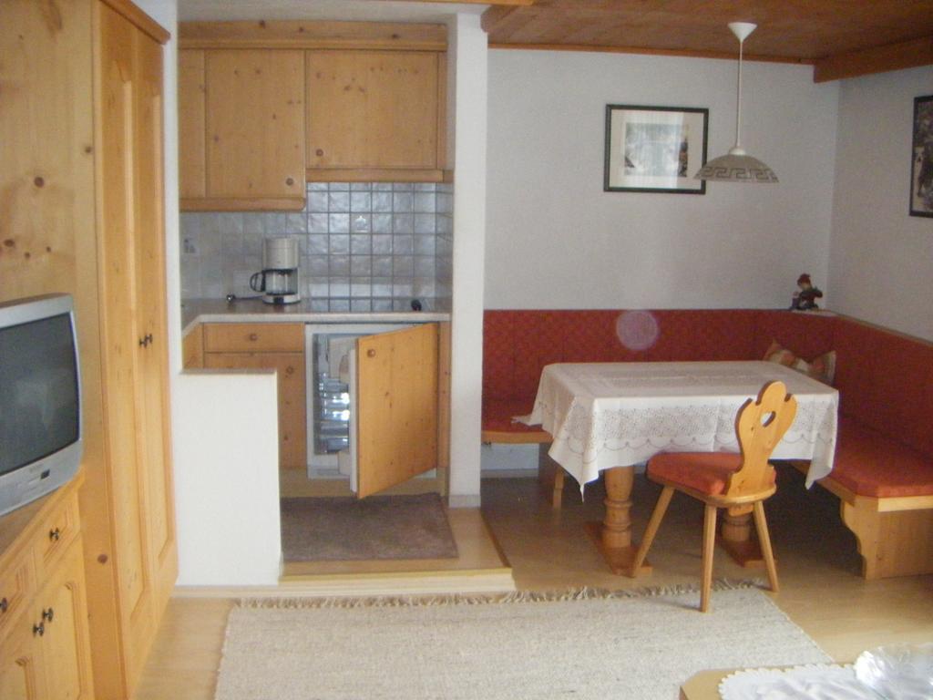 Ferienwohnung Fischerhof 로이타쉬 외부 사진